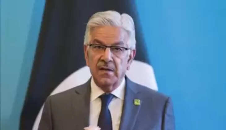 pak defense minister  