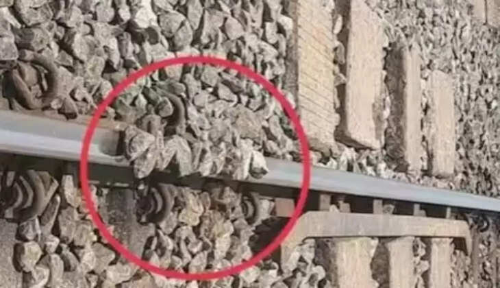 Valapatanam railway track 